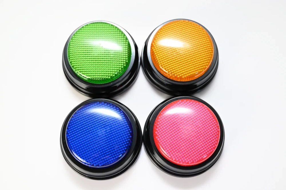 Набор из 4 кнопок-коммуникаторов (красная, синяя, зеленая, оранжевая)