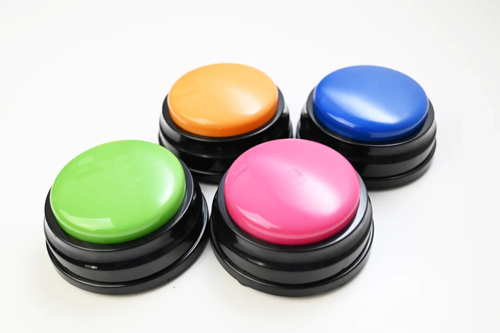 Набор из 4 кнопок-коммуникаторов (красная, синяя, зеленая, оранжевая)